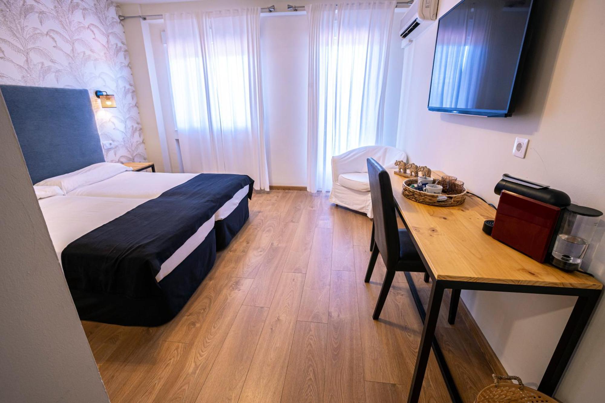 Complejo Roma Hotel Aldeanueva del Camino Luaran gambar